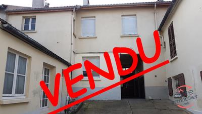 Maison - 99 m² - 5 pièces