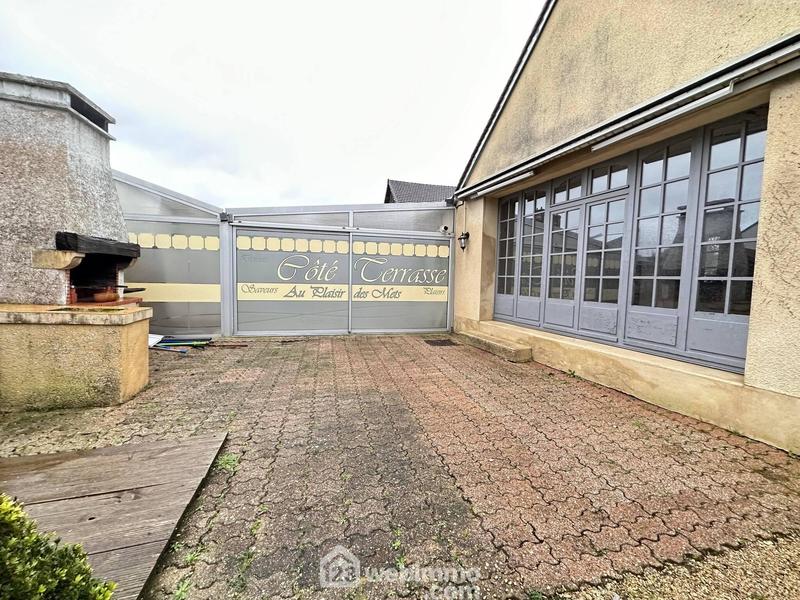 Maison - 205 m² - 7 pièces