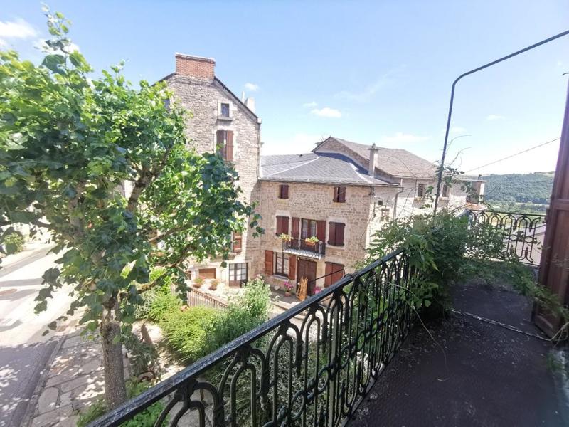 Maison de village - 187 m² - 9 pièces