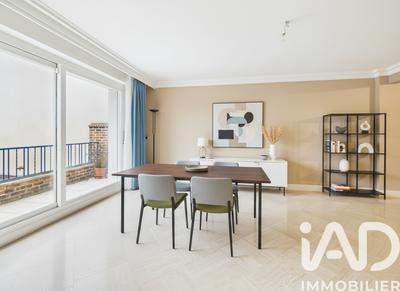 Maison - 167 m² - 6 pièces