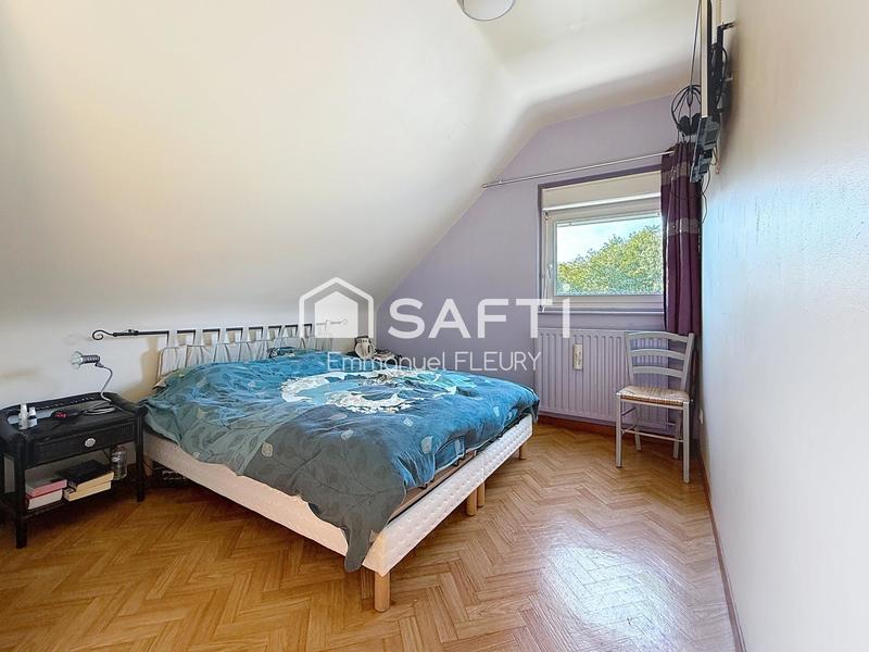 Maison - 234 m² - 8 pièces