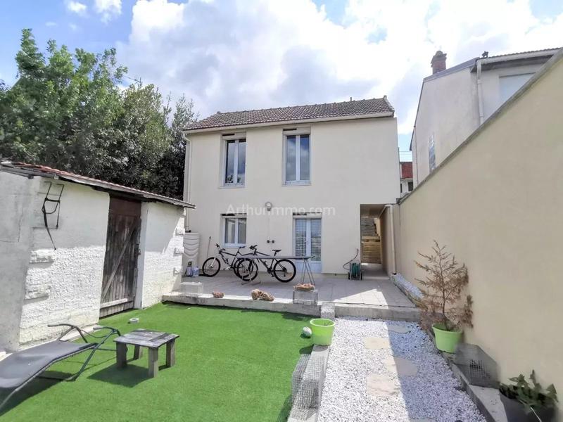 Maison - 110 m² - 6 pièces