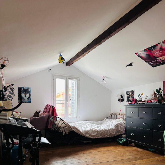 Maison - 104 m² - 5 pièces