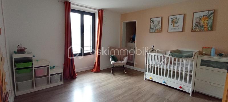 Corps de ferme - 247 m² - 8 pièces