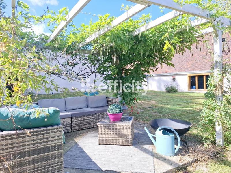 Maison - 335 m² - 8 pièces