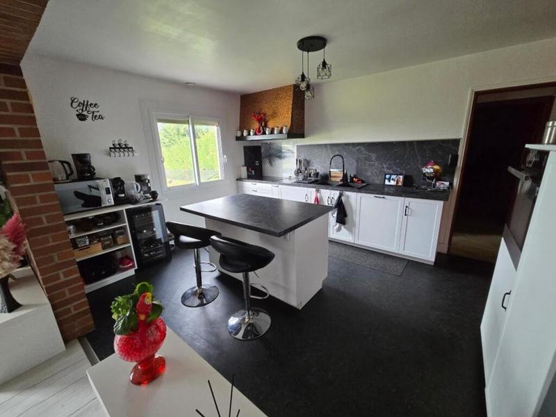 Pavillon - 170 m² - 6 pièces