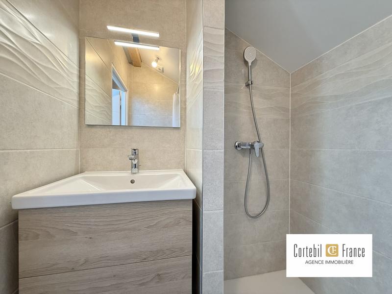 Maison - 193 m² - 5 pièces