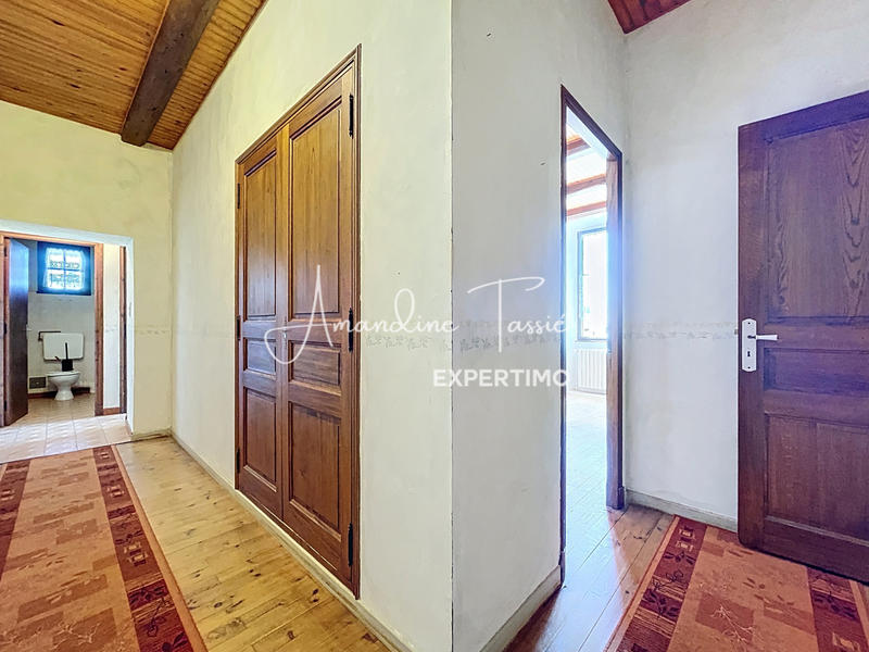 Maison - 204 m² - 6 pièces