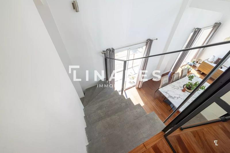 Maison - 239 m² - 6 pièces