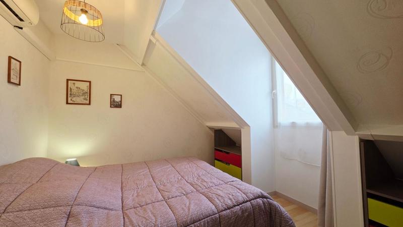 Maison - 166 m² - 8 pièces