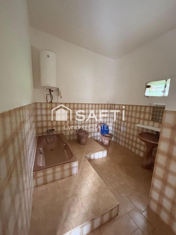 Maison - 254 m² - 4 pièces