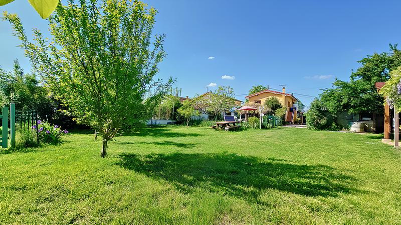 Villa - 137 m² - 5 pièces