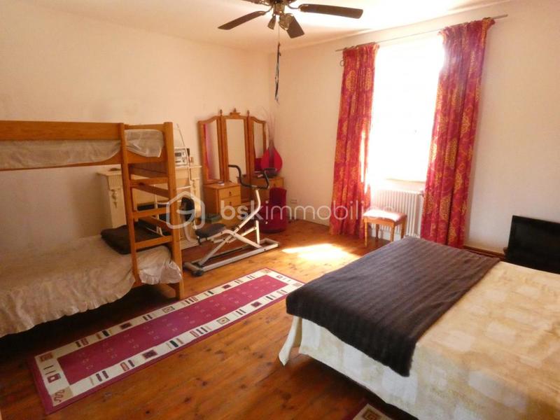 Maison ancienne - 206 m² - 6 pièces