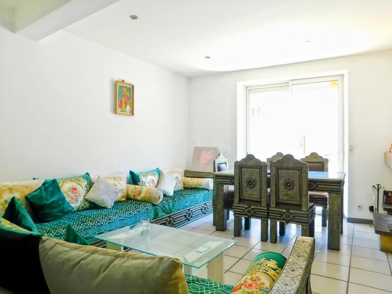 Maison - 210 m² - 6 pièces