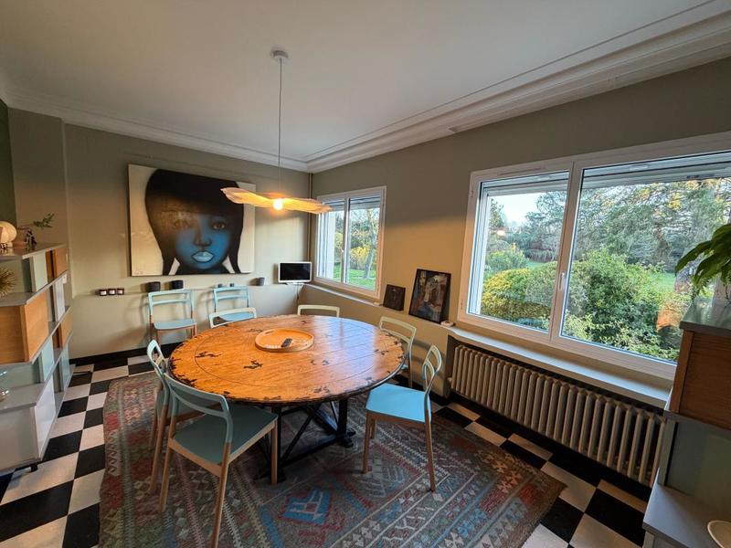 Villa - 196 m² - 7 pièces