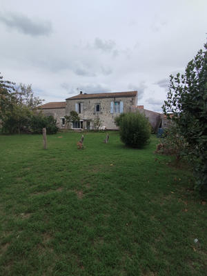 Maison - 193 m² - 10 pièces