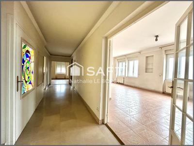 Appartement - 215 m² - 7 pièces