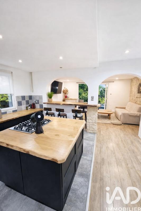 Appartement - 93 m² - 4 pièces