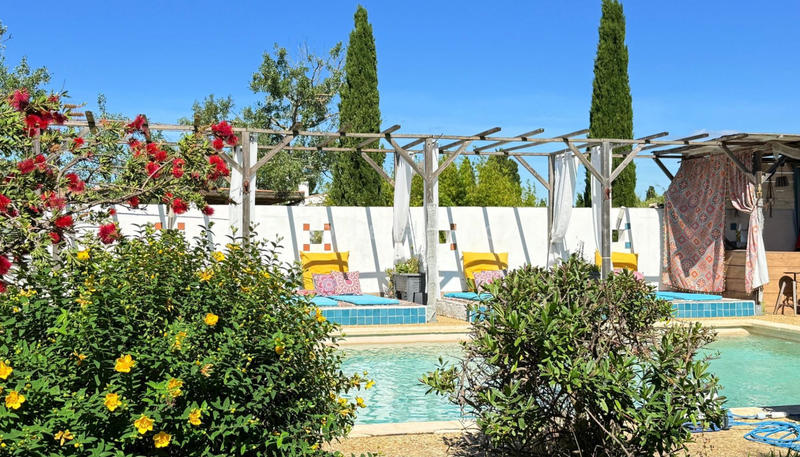 Mas - 580 m² - 20 pièces