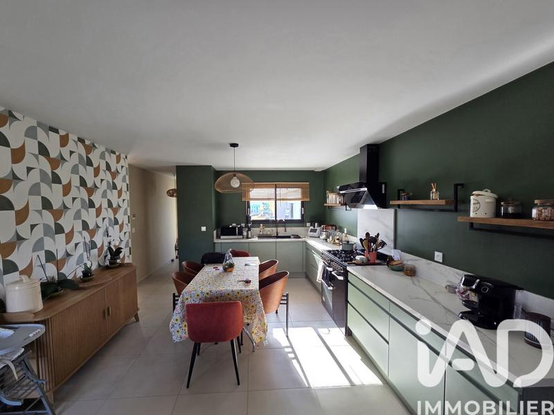 Maison - 95 m² - 4 pièces