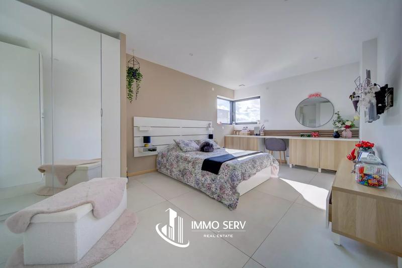 Villa - 260 m² - 7 pièces