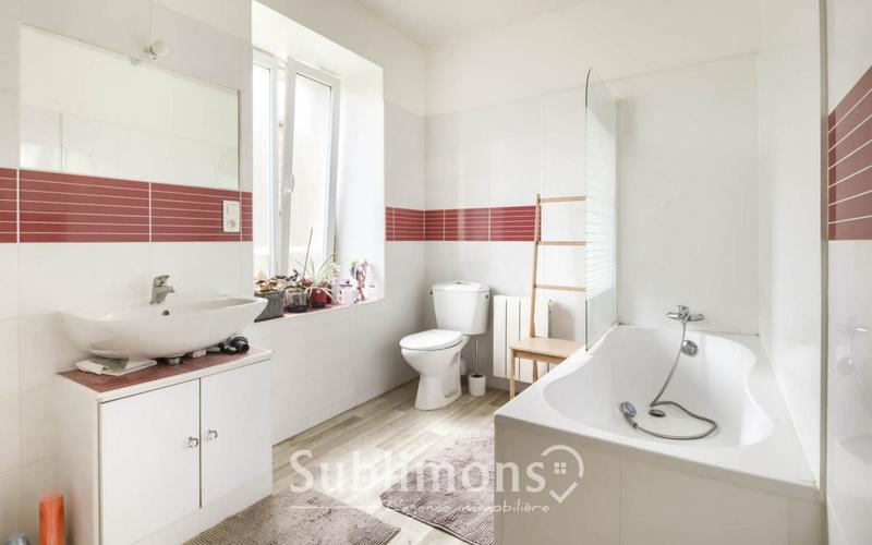 Immeuble - 170 m² - 2 pièces