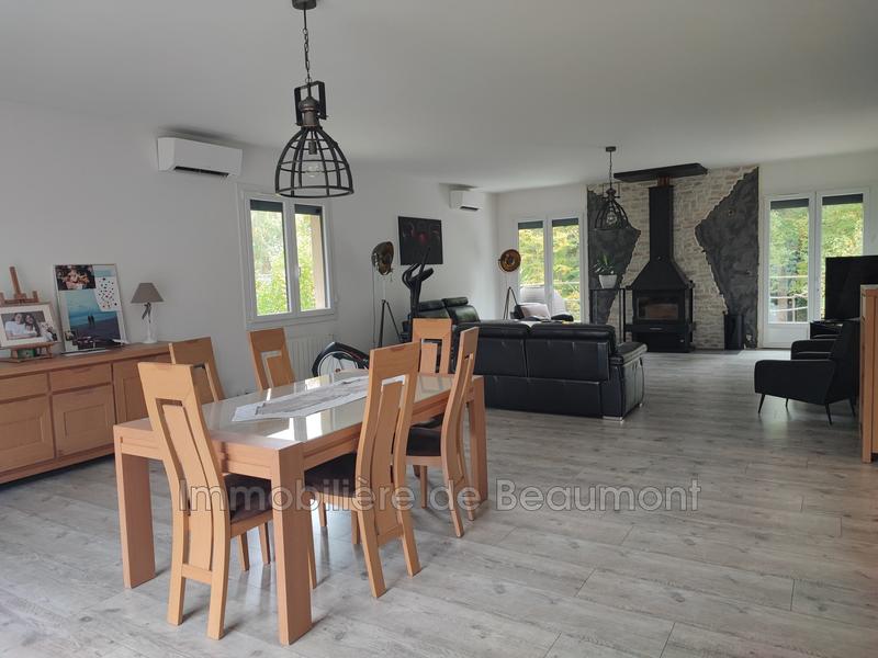 Maison - 260 m² - 7 pièces