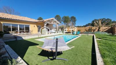 Maison - 194 m² - 6 pièces