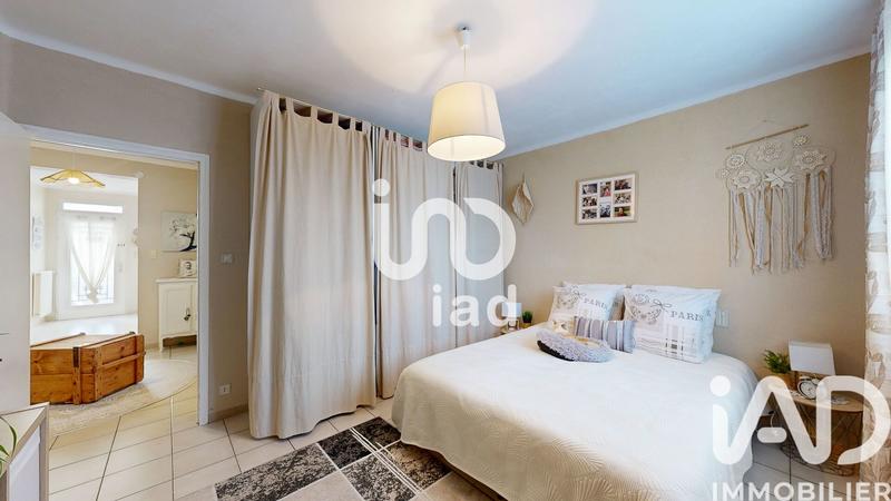 Maison - 220 m² - 7 pièces