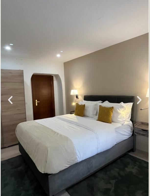 Local commercial - 1 100 m²