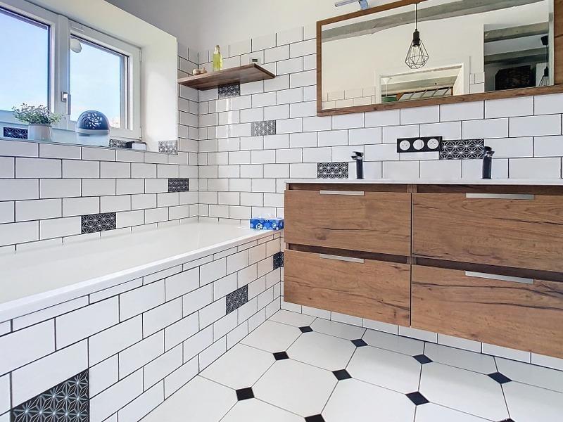 Corps de ferme - 190 m² - 6 pièces