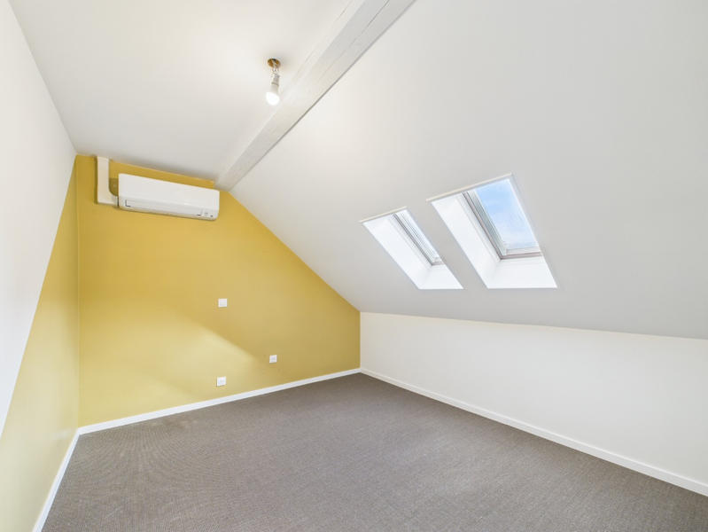 Maison - 143 m² - 8 pièces