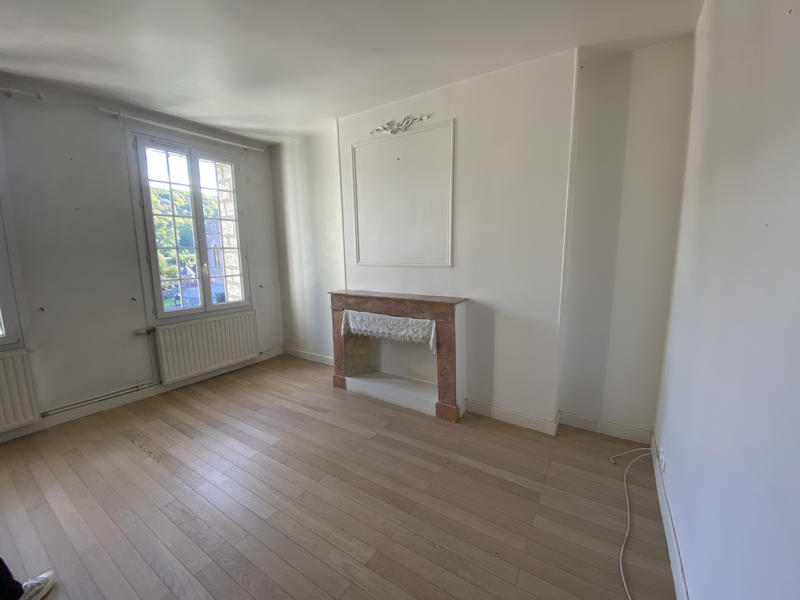 Maison - 150 m² - 10 pièces