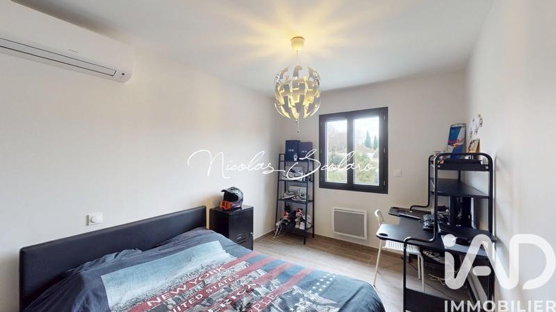 Maison - 186 m² - 5 pièces