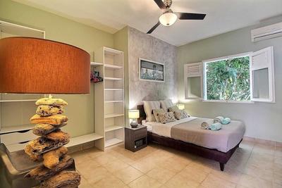 Villa - 180 m² - 6 pièces