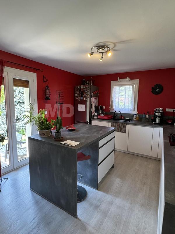 Maison - 103 m² - 5 pièces