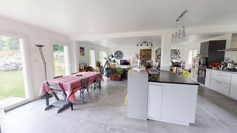 Maison - 166 m² - 5 pièces