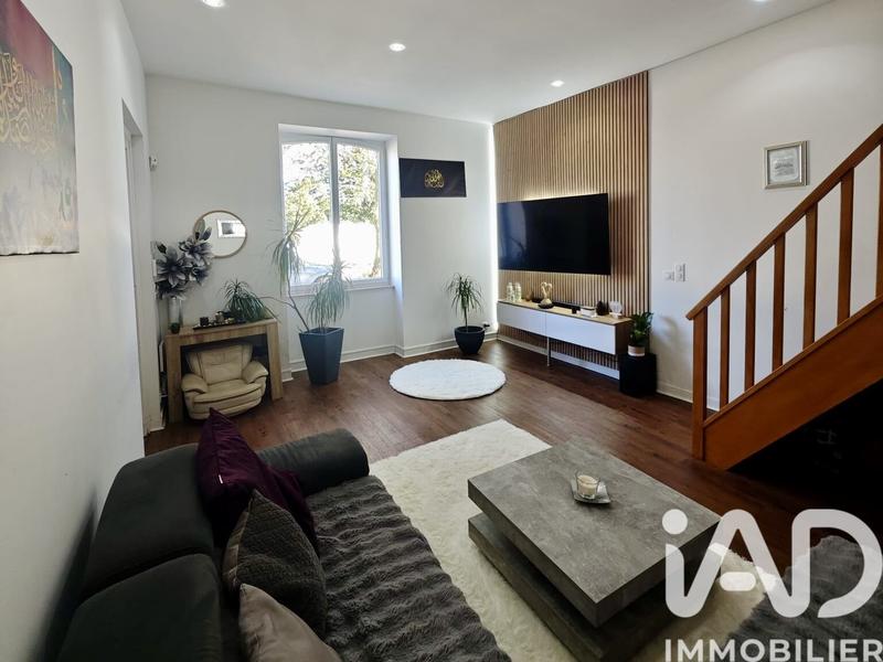 Maison - 107 m² - 4 pièces