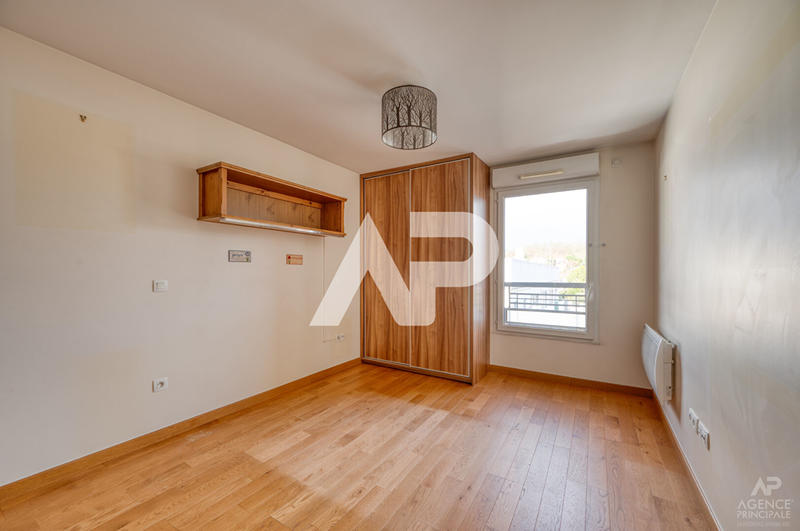 Appartement - 102 m² - 5 pièces