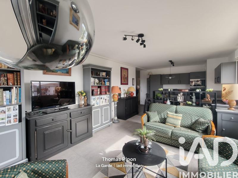 Appartement - 77 m² - 3 pièces