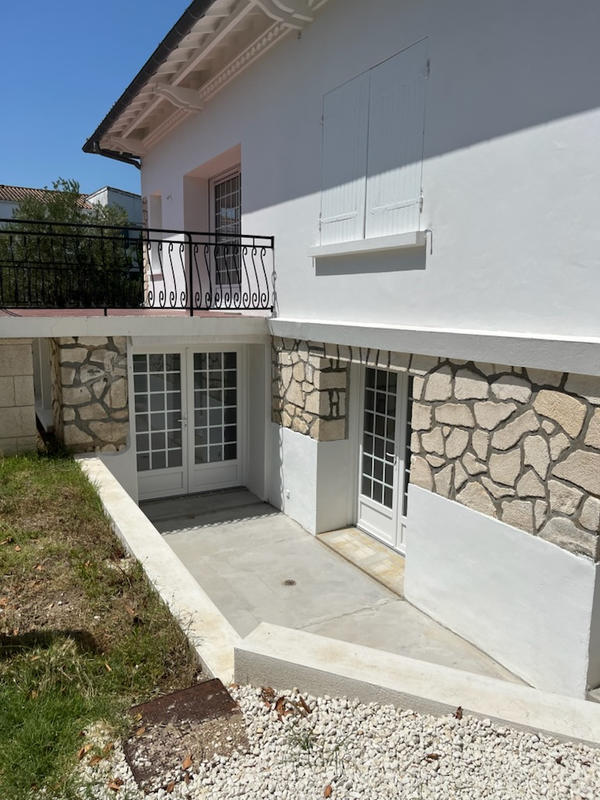 Maison - 160 m² - 8 pièces