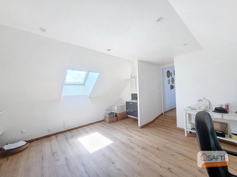 Maison - 105 m² - 6 pièces