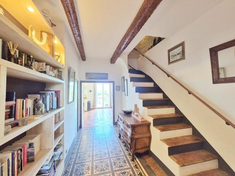 Maison - 405 m² - 15 pièces