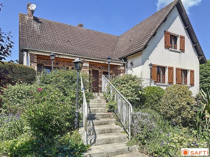 Maison - 207 m² - 8 pièces