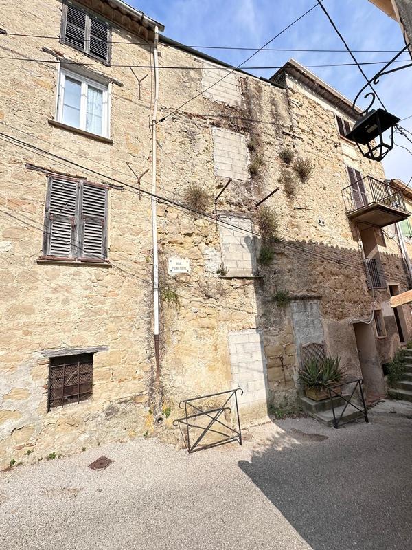 Maison de village - 102 m² - 5 pièces