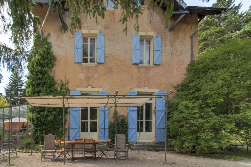 Maison de maîtres - 368 m² - 12 pièces