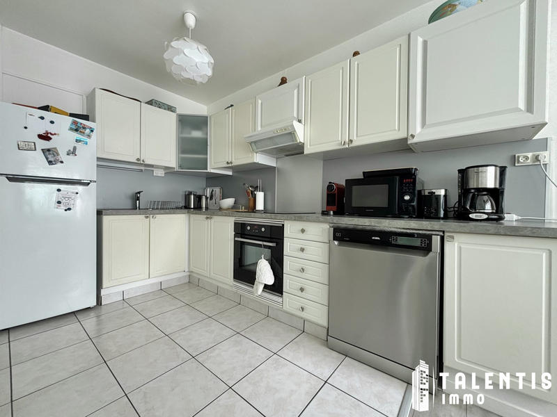 Appartement - 80 m² - 4 pièces