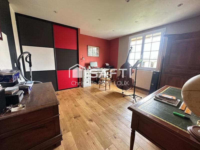 Maison - 226 m² - 11 pièces