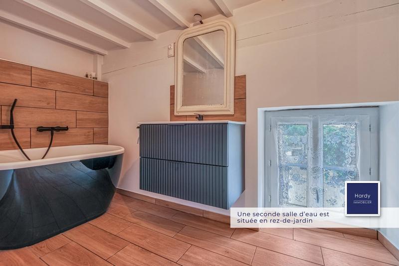 Maison ancienne - 235 m² - 7 pièces