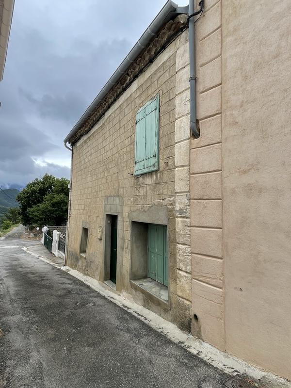 Maison traditionnelle - 145 m² - 8 pièces